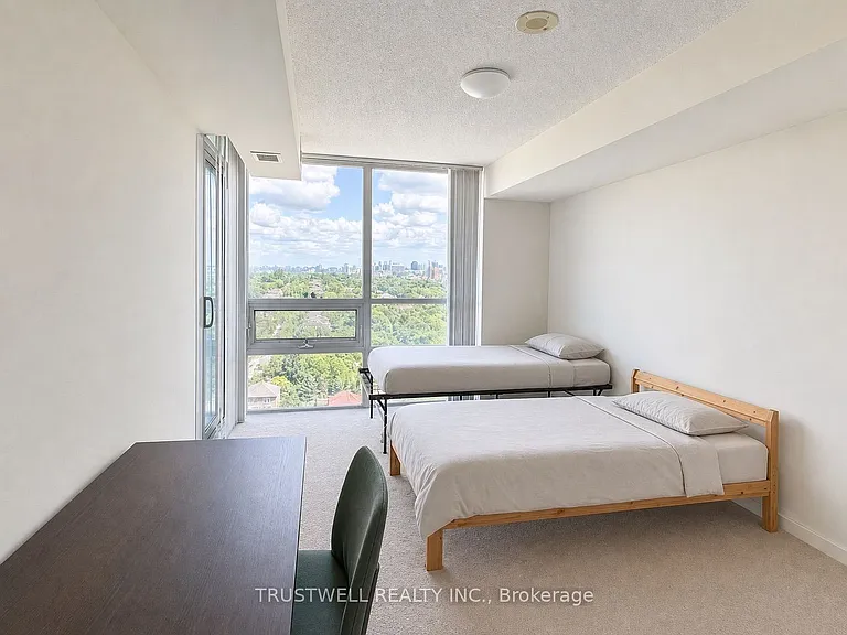 35 Hollywood Ave #2120 — Photo 5