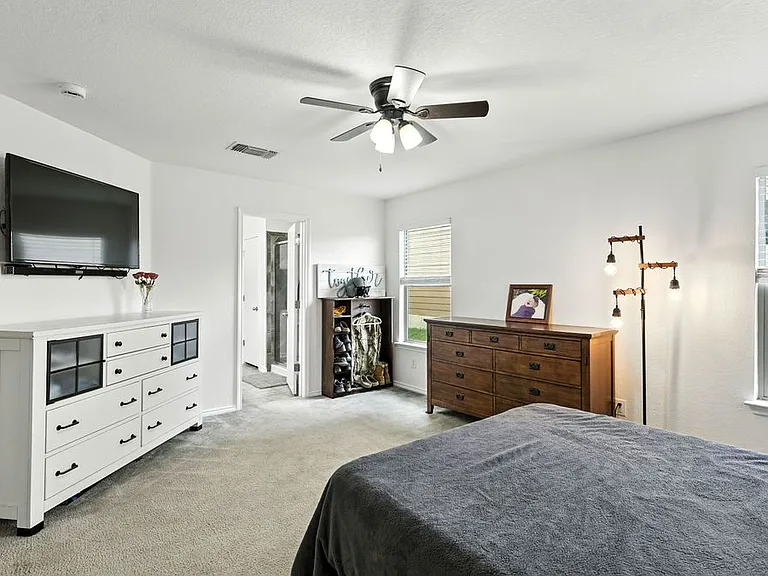 208 Gatewood Clf — Photo 17