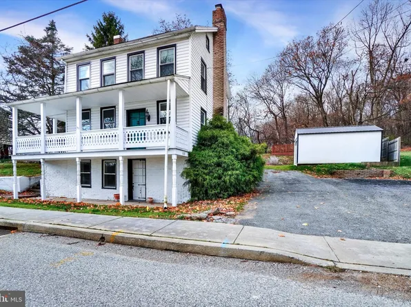 108 S Main St, Seven Valleys, PA 17360