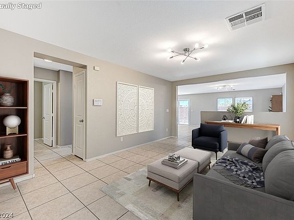 2nd image of 9906 Baron Coast St