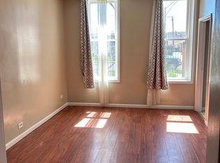 3242 W 38th Pl #1F, Chicago, IL 60632