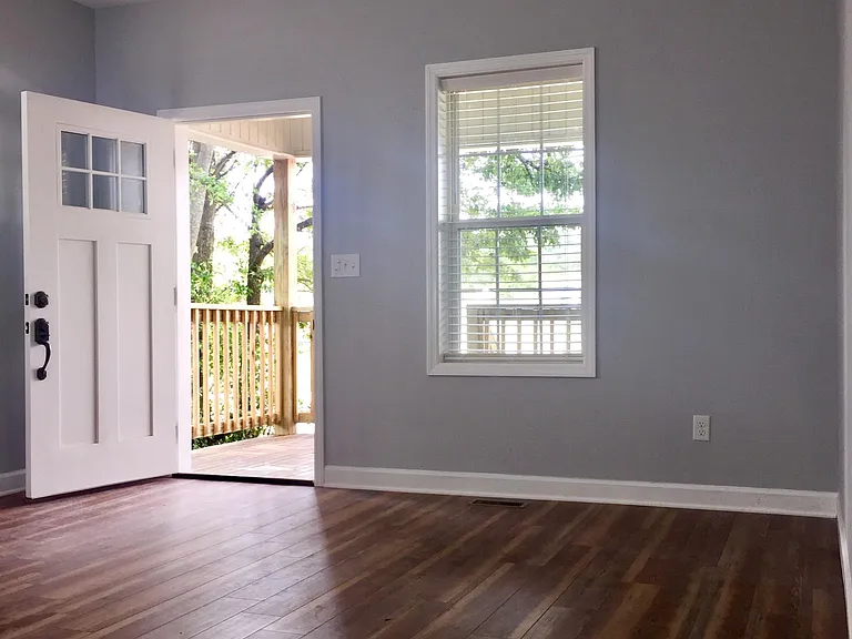 1709 Oxmoor Rd — Photo 3