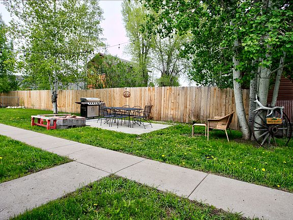 3rd image of 405 Nevava St #3