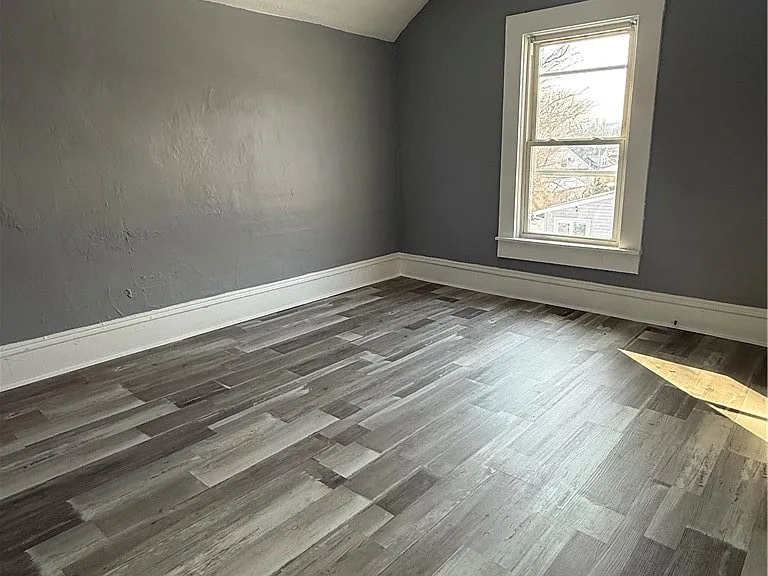 247 Princeton Ave — Photo 12