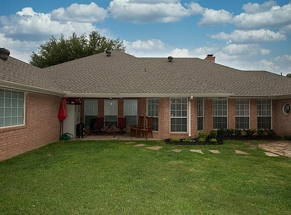 4th image of 3819 Gentle Springs Dr