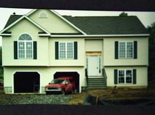 13 Longview Dr, Stratford, CT 06497