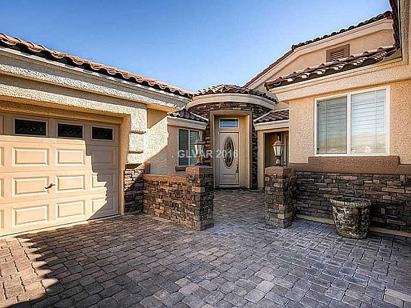 3rd image of 4609 Sea Dream Ave