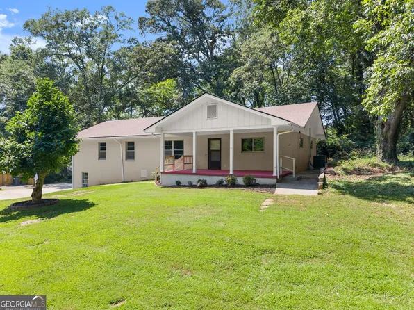 1112 Riverside Ter, Gainesville, GA 30501