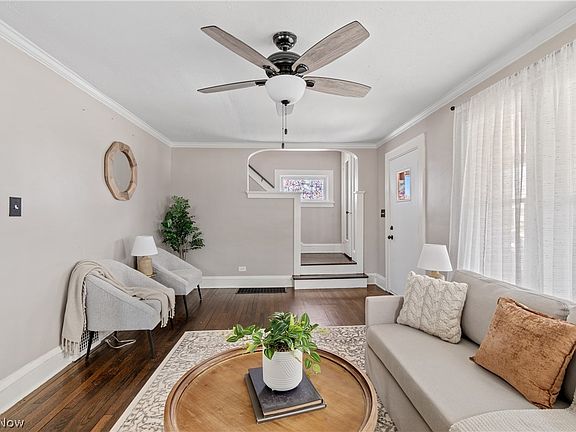 4th image of 14962 Lakewood Heights Blvd