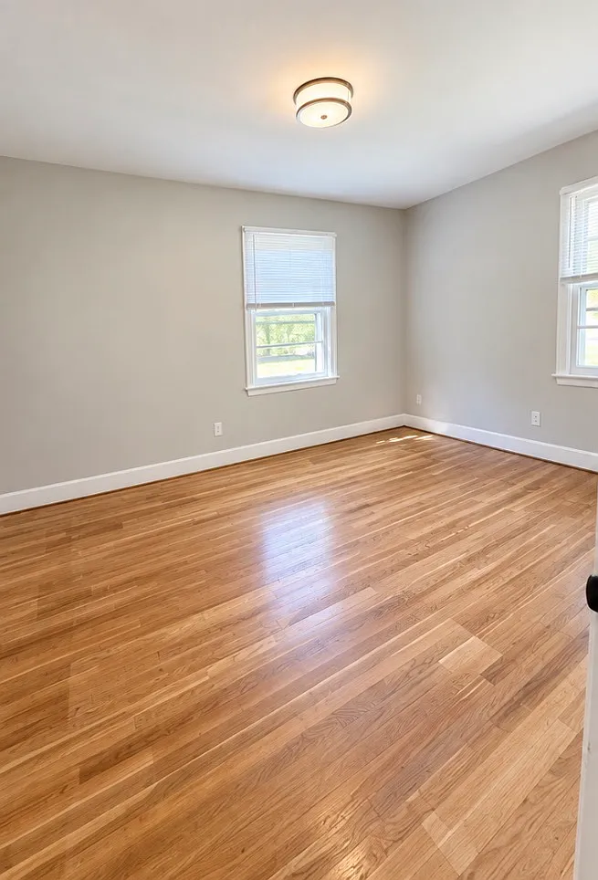 1 bed, 700 sqft, $1,100 — Photo 3
