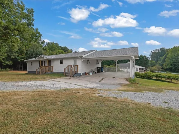1729 James Burgess Rd, Suwanee, GA 30024