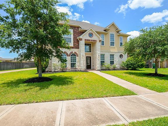 2nd image of 5607 Valley Country Ln