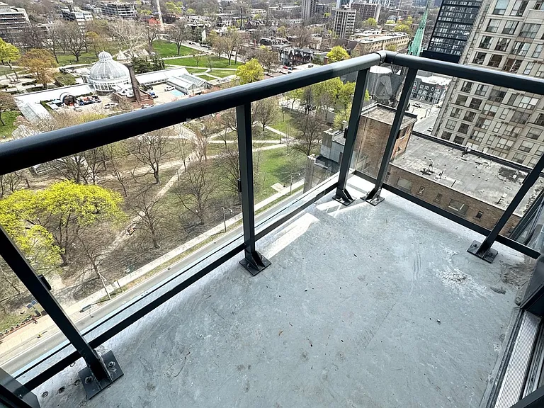 308 Jarvis St #1612 — Photo 32