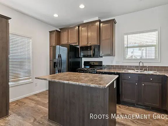 4th image of 16005 N 32nd St Lot 134