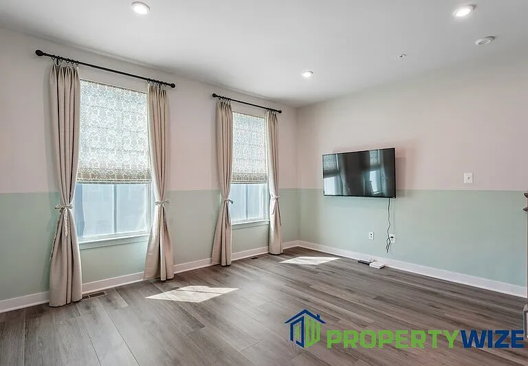 7124 Emaly Jane Ln — Photo 4
