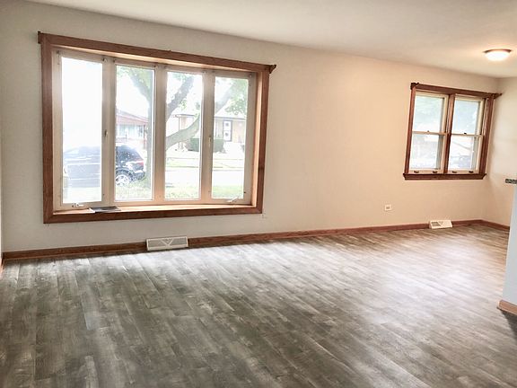 3rd image of 12808 S Marquette Ave