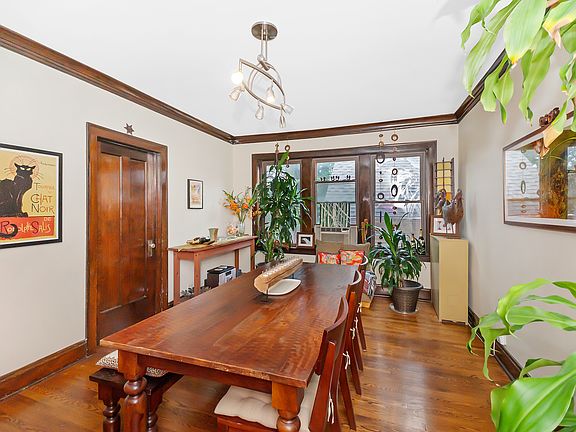 3rd image of 3312 N Oakley Ave #2N