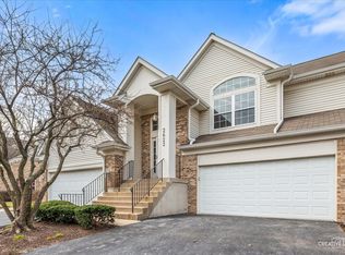 2623 Old Woods Trl #2623, Plainfield, IL