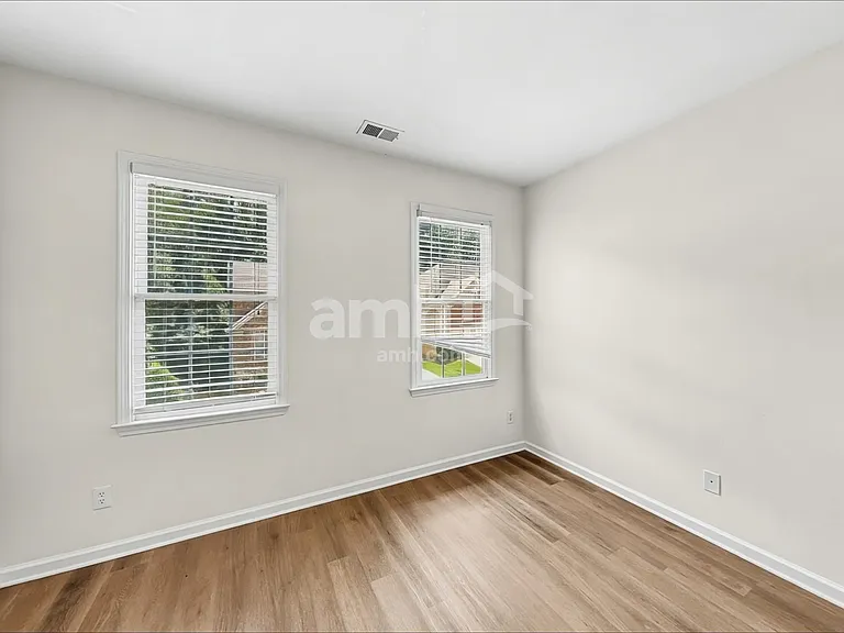 710 Pear Grove Pl — Photo 18
