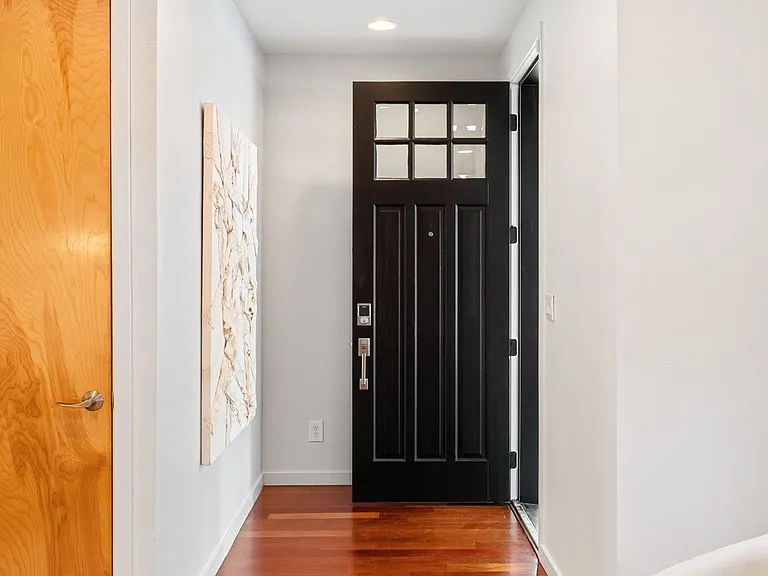 2155 S Logan St #2155 — Photo 2