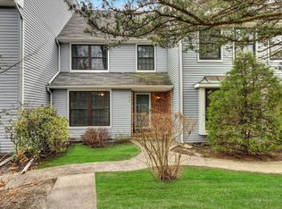202 Bent Trl #67J, Toms River, NJ 08753