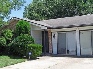 1900 E Timberview Ln, Arlington, TX 76014