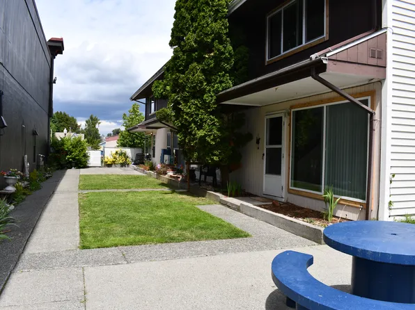 251 H St APT 1, Blaine, WA 98230