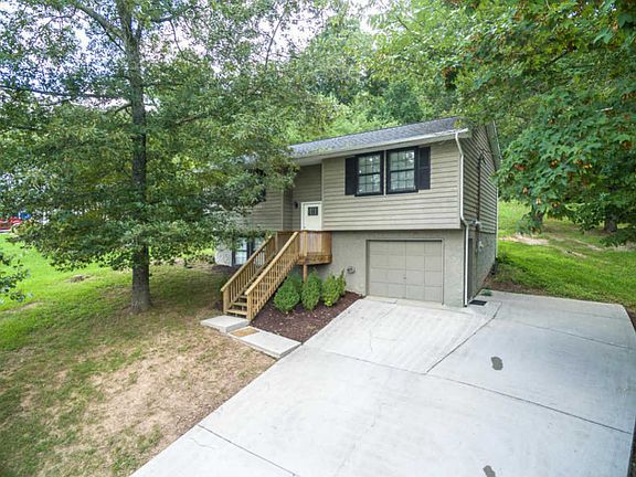 3rd image of 6700 Bay Circle Dr
