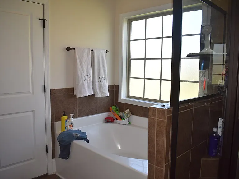 2190 Harborview Dr — Photo 38