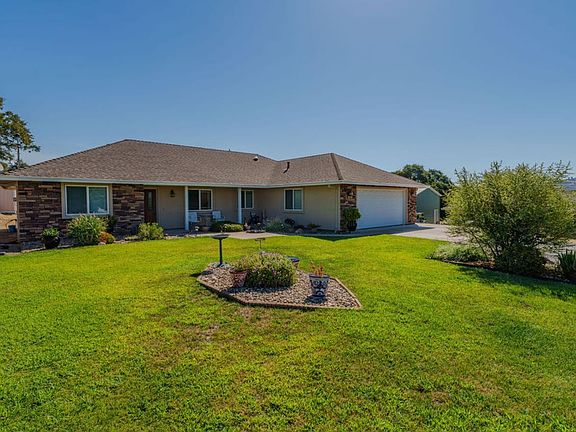 3rd image of 5825 Rippon Rd