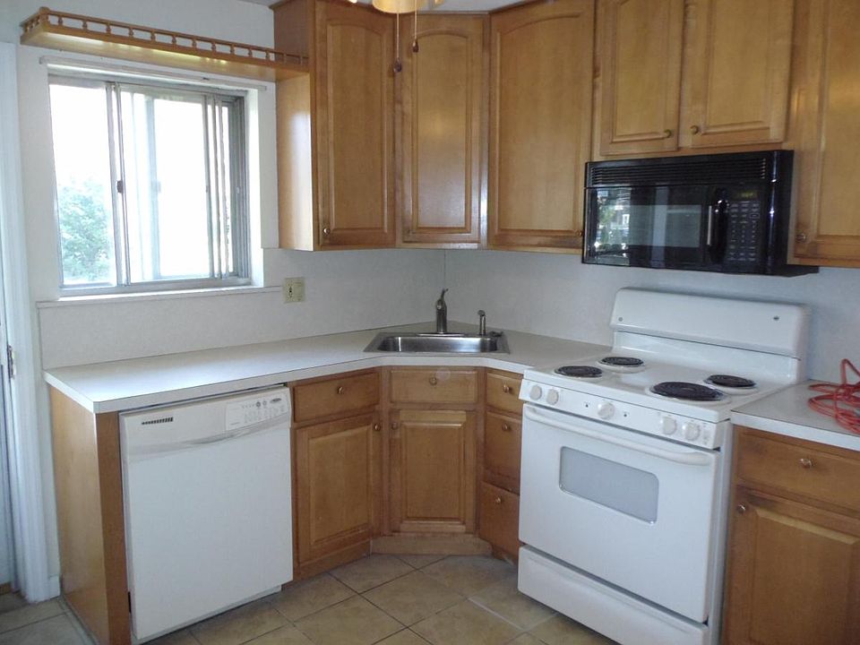1st image of 73 Wavecrest Ave