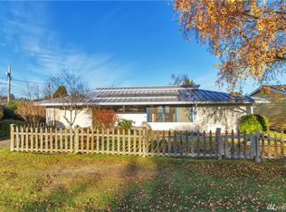 220 6th St, Langley, WA 98260