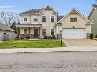 56 Winchester Dr, Rossville, GA 30741