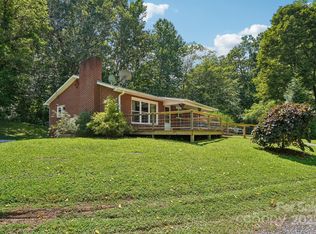 623 Edwards Cove Rd, Waynesville, NC 28786