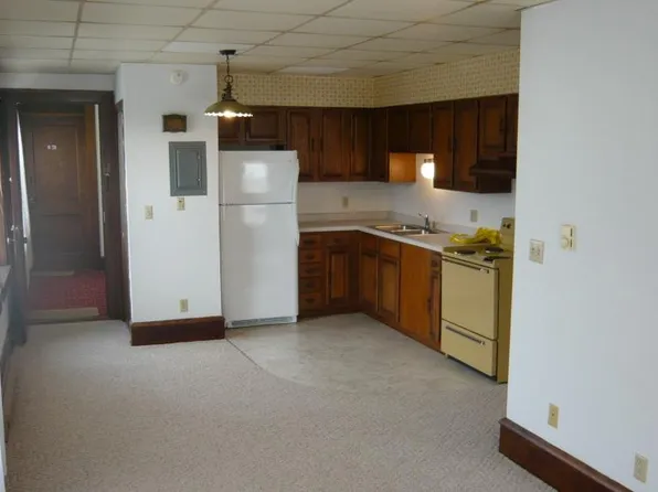 302 W Main St, Kasson, MN 55944