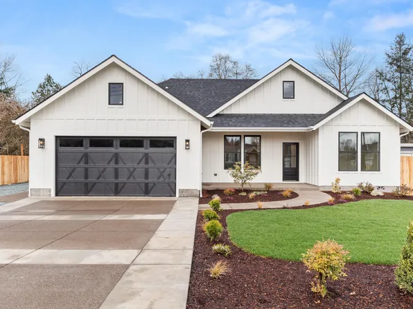 2288 Cullison Ln, Grants Pass, OR 97527