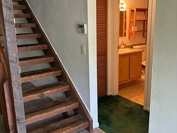 3rd image of 187 NE 6th Ct #1