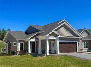 62 Skylight Trl, Pittsford, NY 14534