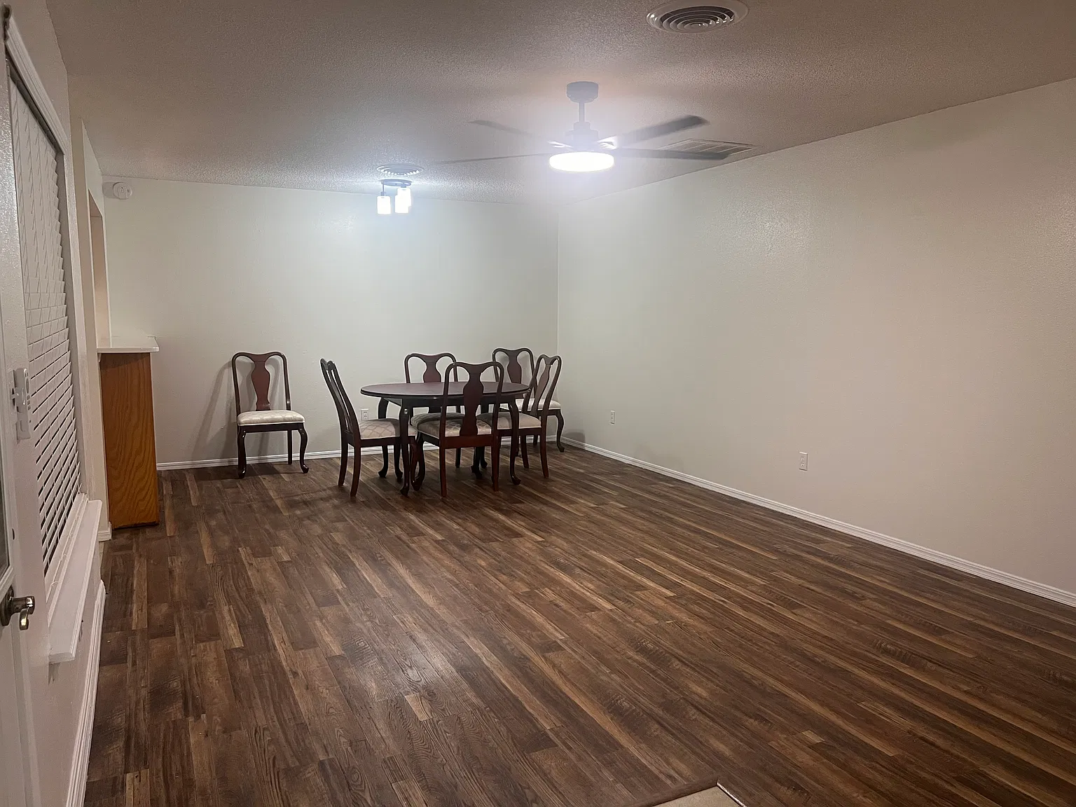 2 bed, 1391 sqft, $1,400 — Photo 3