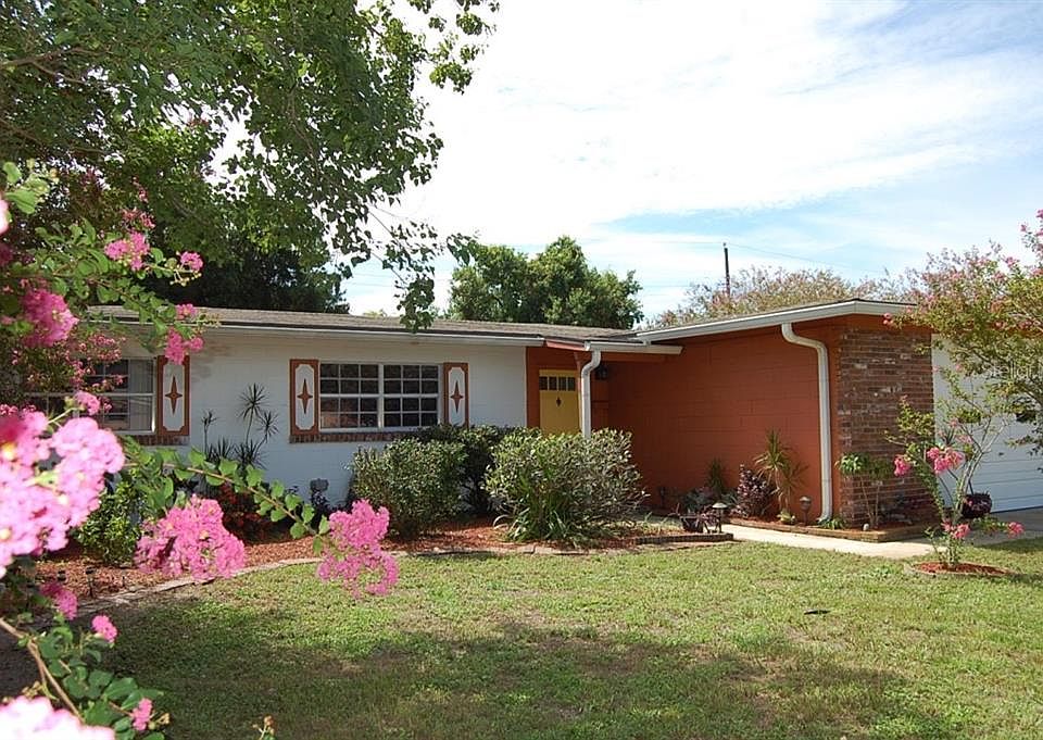 1st image of 6241 Spanish Oak Dr