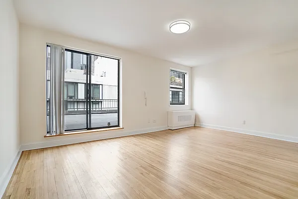 Rented by REAL New York | media 19