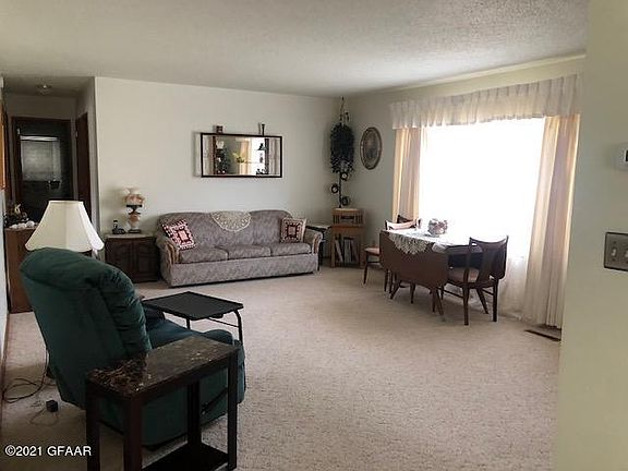 3rd image of 608 2nd St W