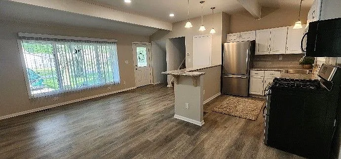 910 West Dr — Photo 2