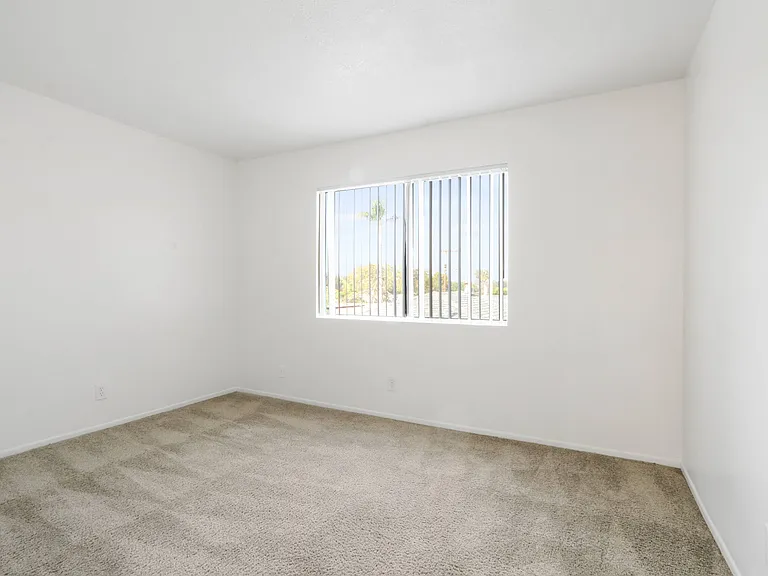 2315 Earl Avenue — Photo 31
