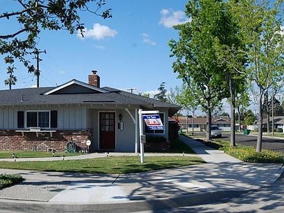 1st image of 1221 E Culver Ave