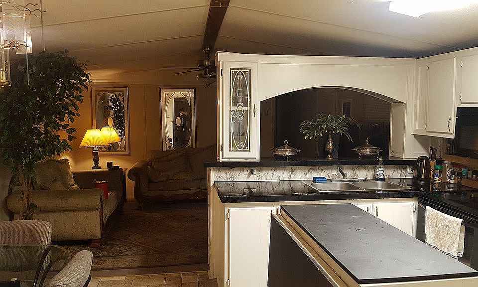 1st image of 6953 Leslie Ln