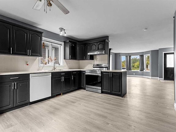 5th image of 49 S Cambridge Way