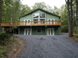 296 Brawley Ln, Basye, VA 22810