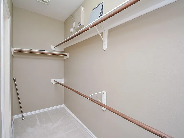 3011 Nickleby Ct — Photo 32