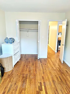 Rented by Amorelli Realty | media 26